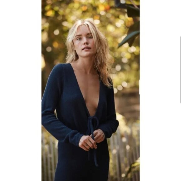 Free People Beach Women’s Lindsay Sweater Jumpsuit in Navy Blue NWOT Size XS - Picture 3 of 10